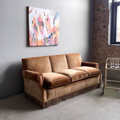 Nougatfärgad soffa med fransar, 60-tal