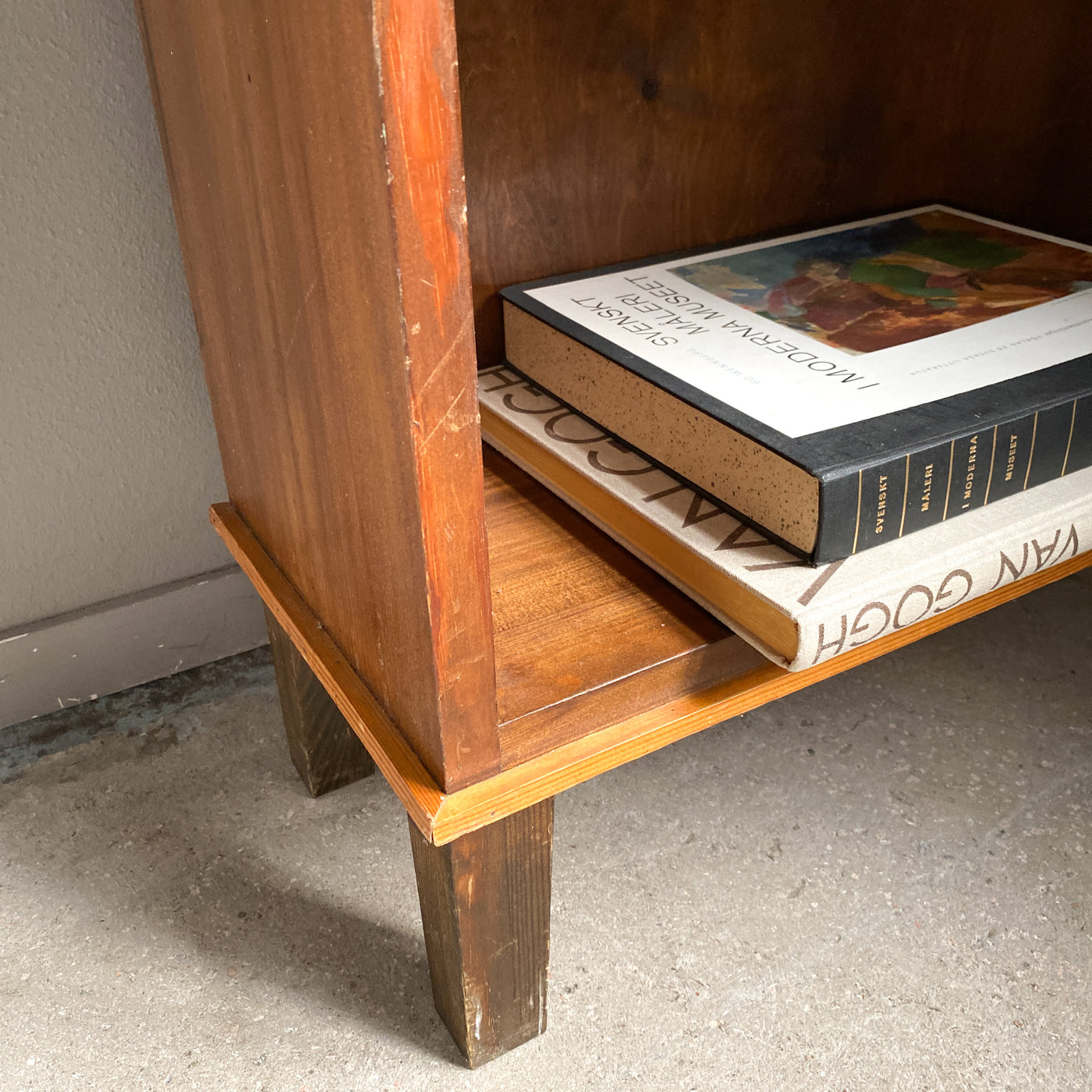 Hörnbokhylla 30/40-tal