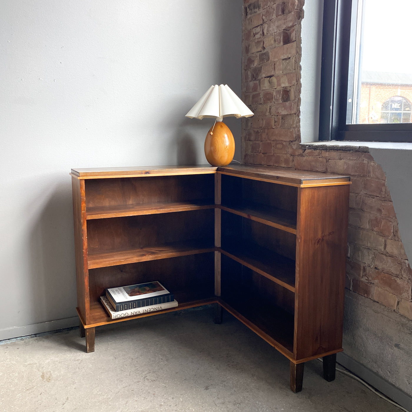 Hörnbokhylla 30/40-tal