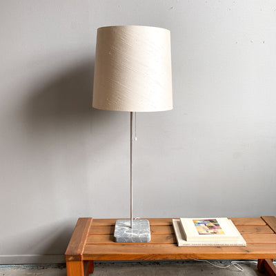 Hög bordslampa med marmorfot - 60-tal