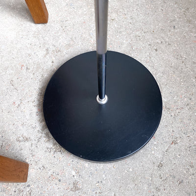 Golvlampa/läslampa i svart plåt