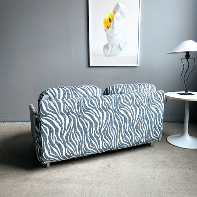 2-sits soffa i zebratyg