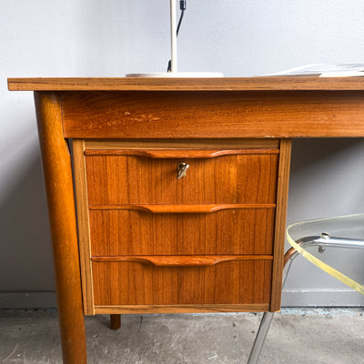 Skrivbord i teak, 60-tal