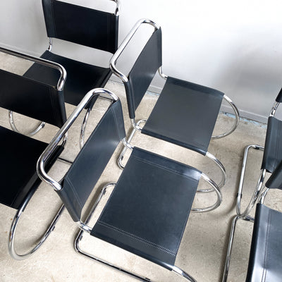 6 stolar i bauhaus stil i läder och krom