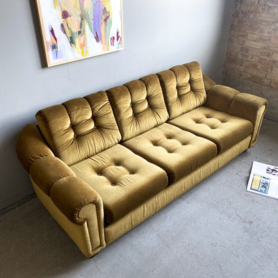 Olivgrön plyschsoffa 70-tal