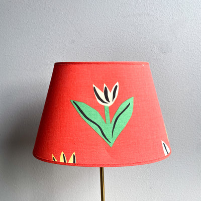 Bordslampa med skärm Tulpan, Ulrica Hydman Vallien