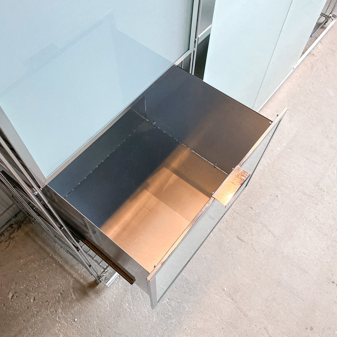 Hyllsystem i metall och glas - Balton, 90/2000-tal