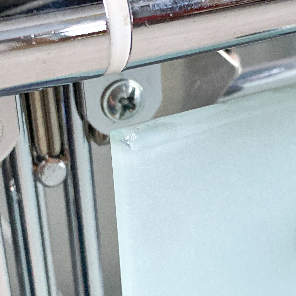 Hyllsystem i metall och glas - Balton, 90/2000-tal