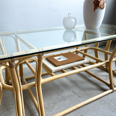 Soffbord i bambu och glas