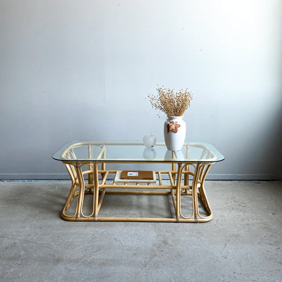 Soffbord i bambu och glas