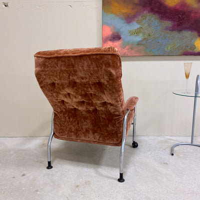 Fåtölj i krom och rosabrun plysch