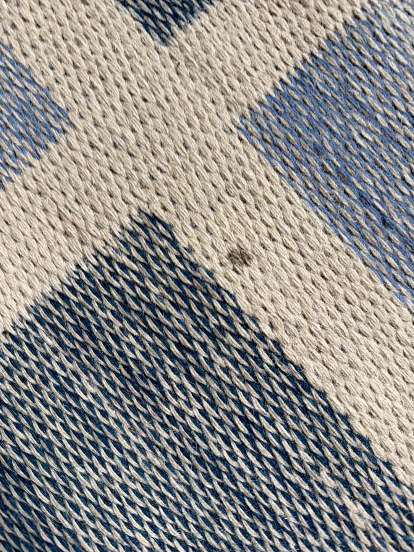 Rutig dubbelvävd ullmatta