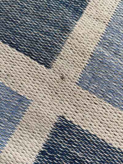 Rutig dubbelvävd ullmatta