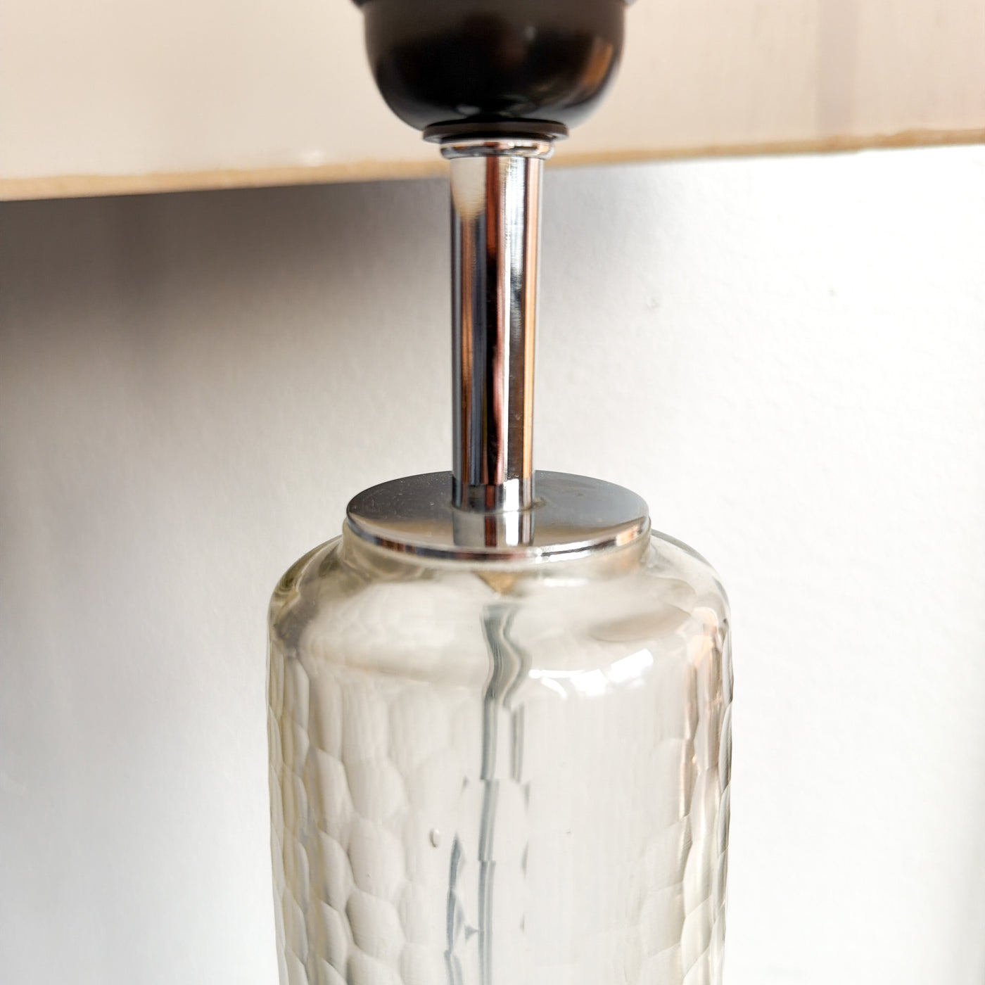 Hög bordslampa med glasfot, 60/70-tal