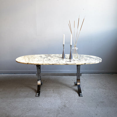 Soffbord i marmor och krom