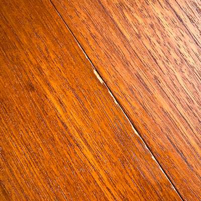 Runt matbord i teak med 1 iläggsskiva