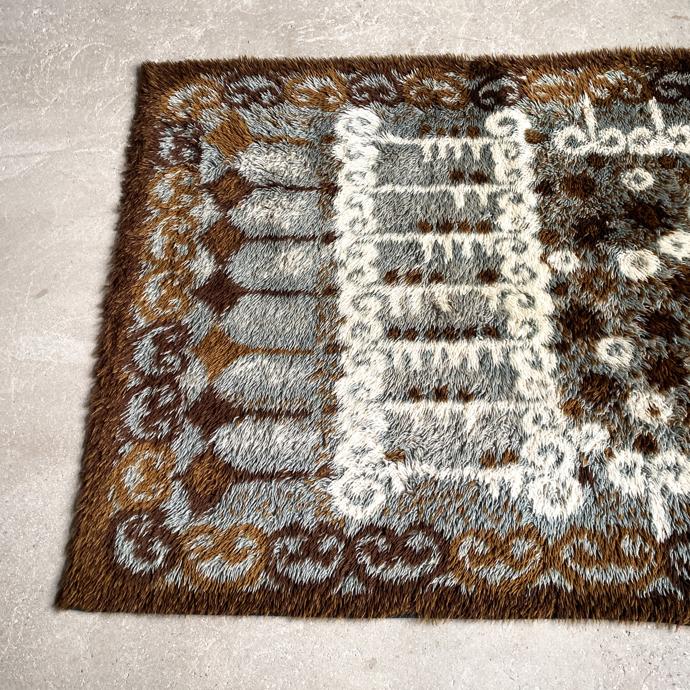 Ryamatta - brun, vit och gråblå, 132x200 cm