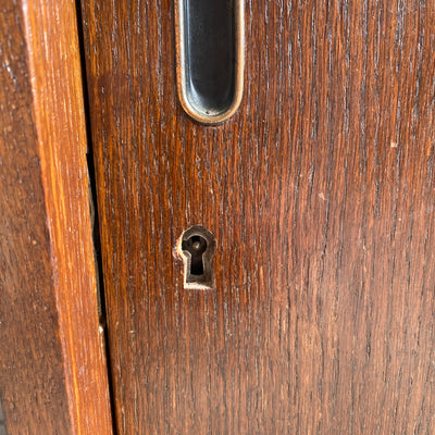 Sideboard i betsad ek