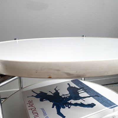 Sidobord i krom vitt