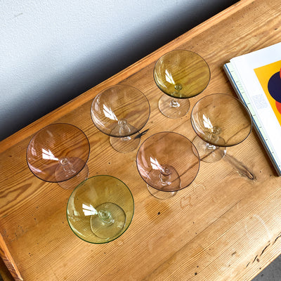 6 färgade champagnekupor