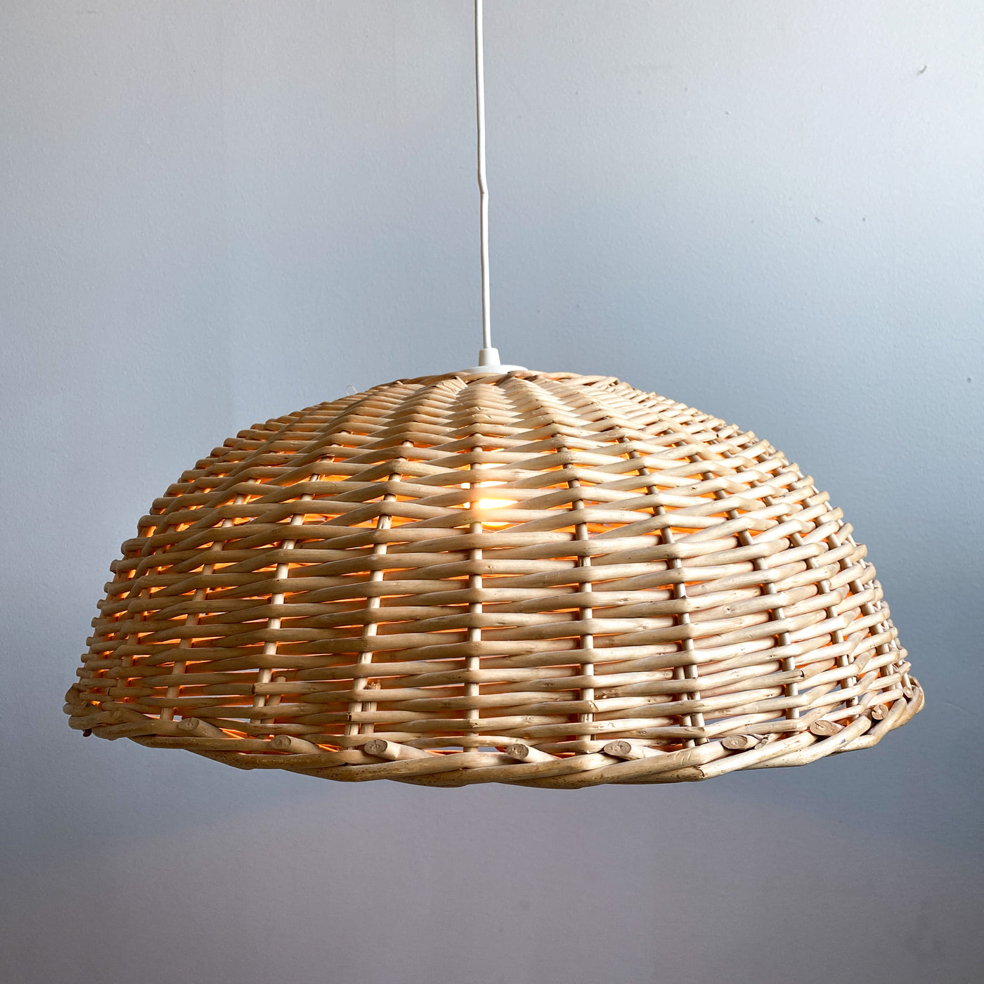 Stor taklampa i rotting -70-tal