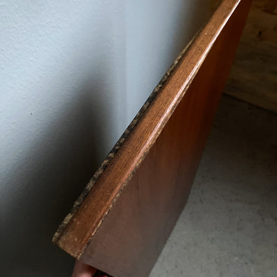 Runt matbord i mörk teak med 2 iläggsskivor
