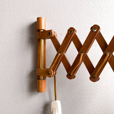 Saxlampa i teak