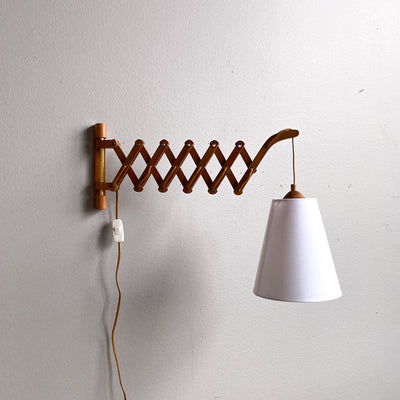 Saxlampa i teak