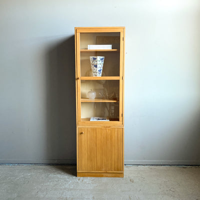 Vitrinskåp Lund - Karin Mobring, IKEA 70-tal