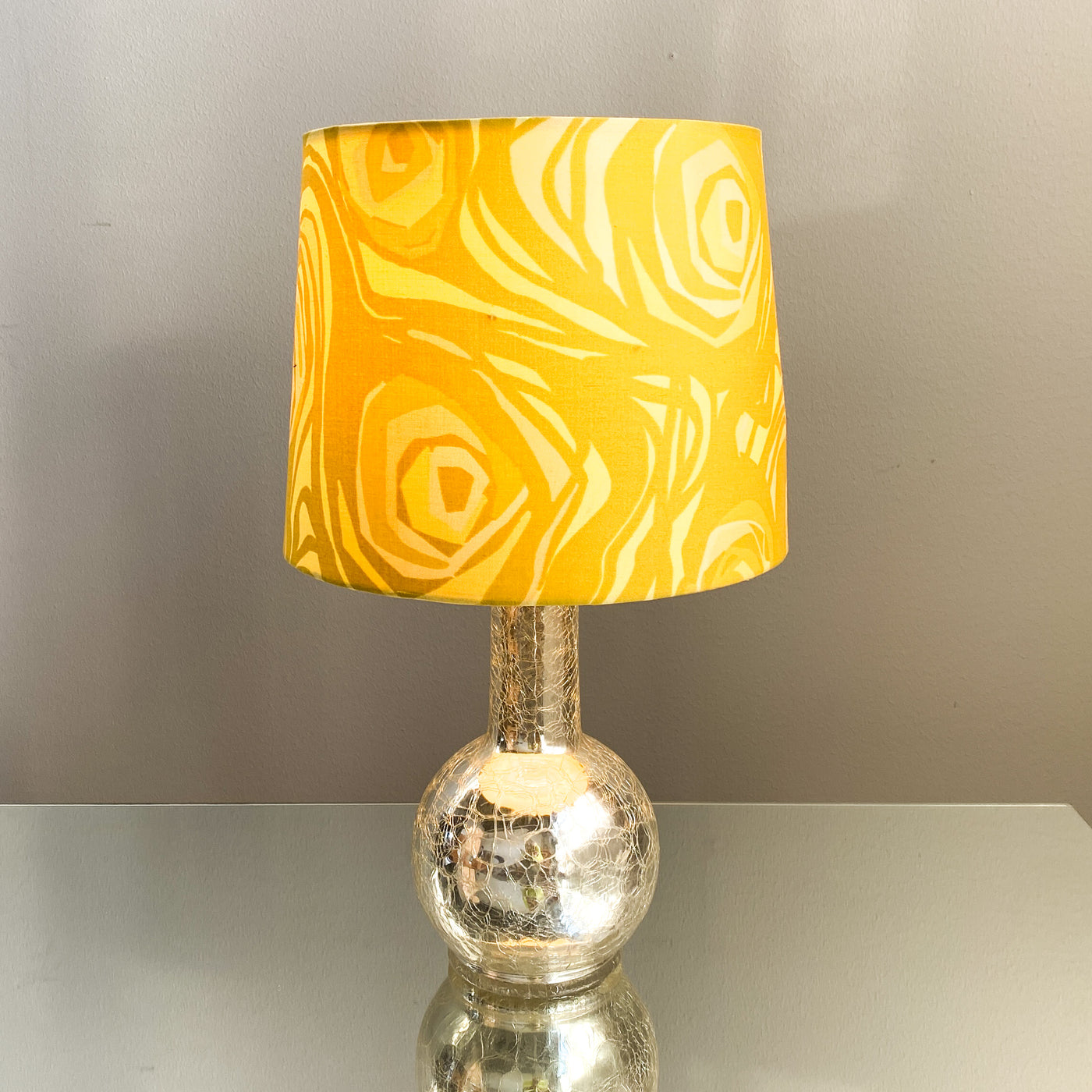 Bordslampa - Luxus, skärm Marjatta Metsovaara