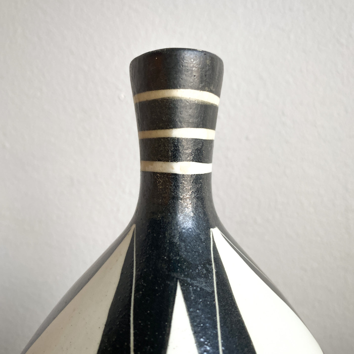Diagonal - Karin Björquist, Gustavsberg studiohand