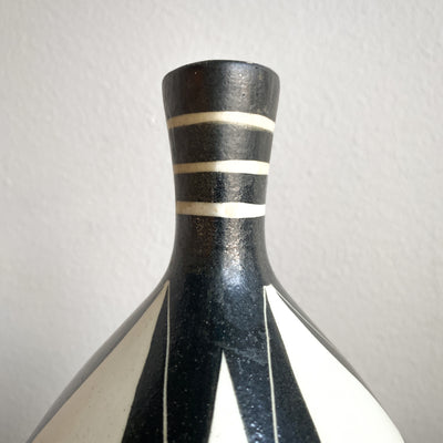 Diagonal - Karin Björquist, Gustavsberg studiohand