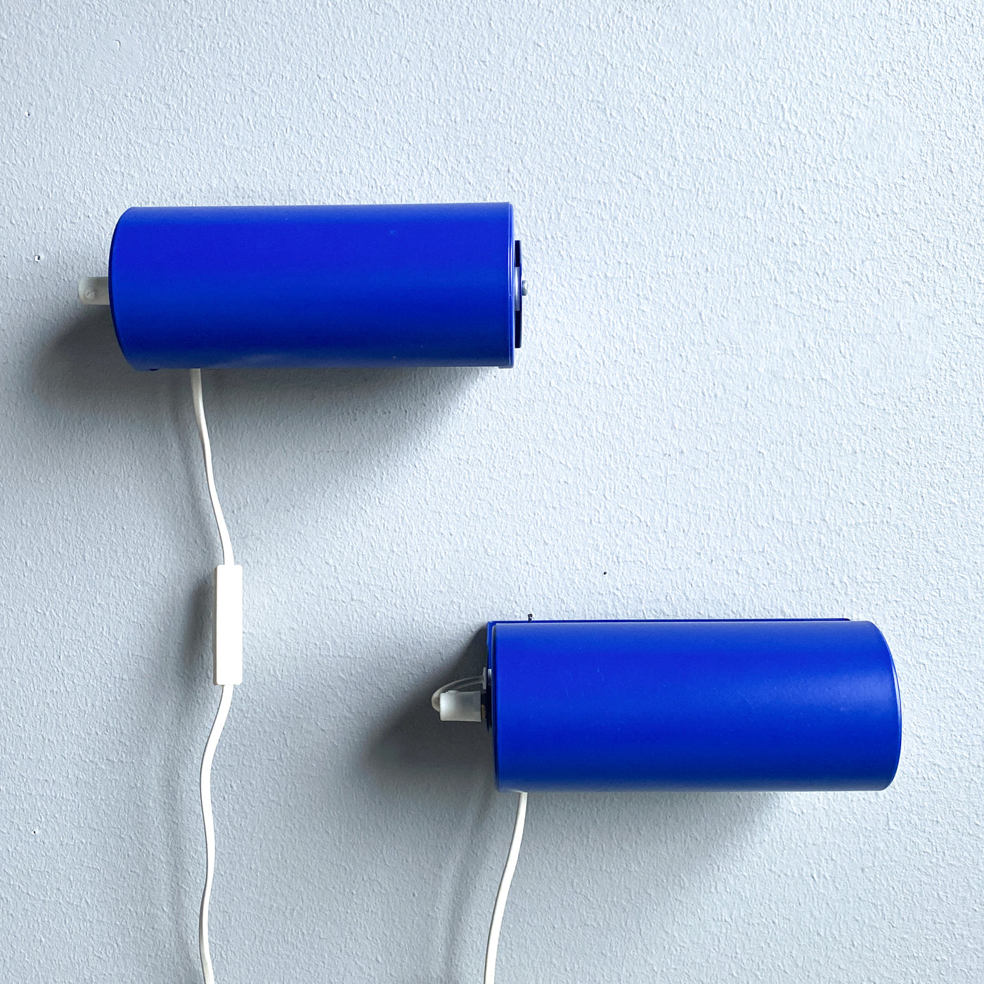 Paret blåa sänglampor, IKEA 80-tal