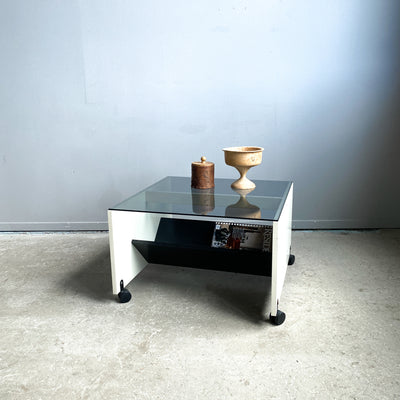 Soffbord med rökfärgad skiva - 70-tal