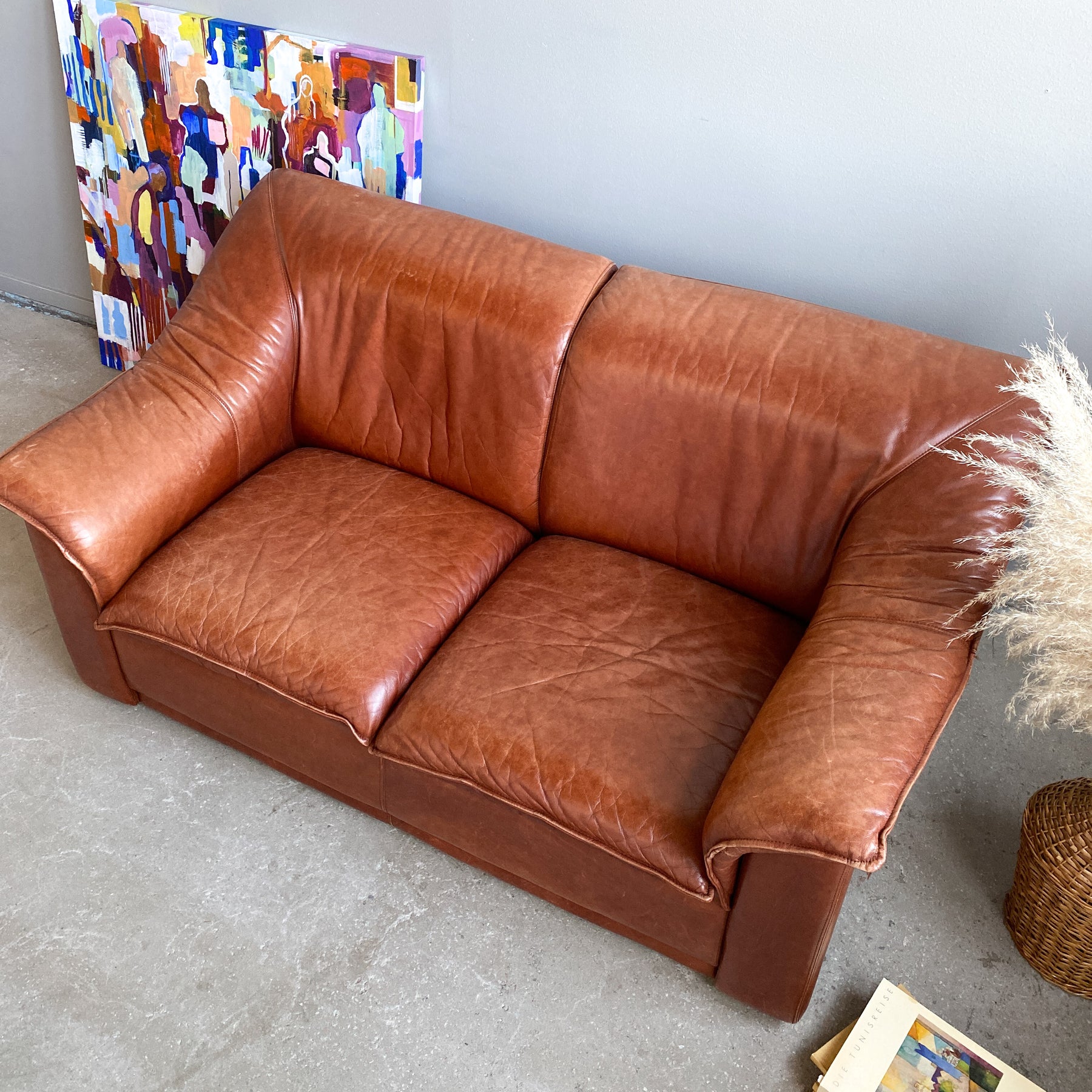 Cognacsfärgad skinnsoffa 80-tal - 2 sits | Vintagebyrån | Second hand ...