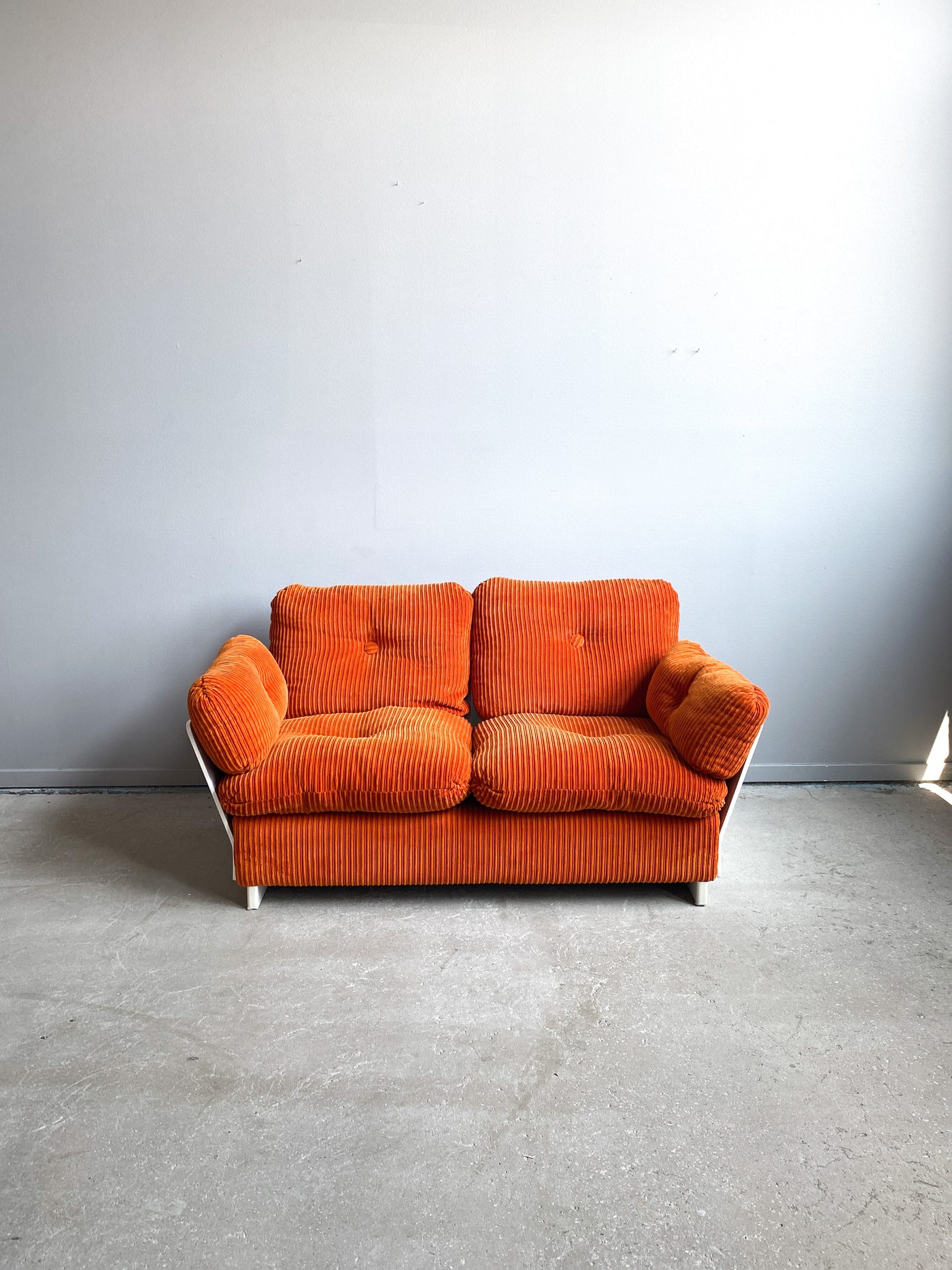 2-sits soffa i orange manchester - 70-tal