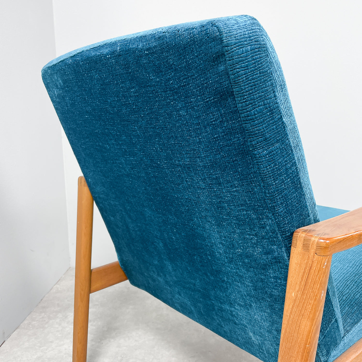 Fåtölj i teak 60-tal