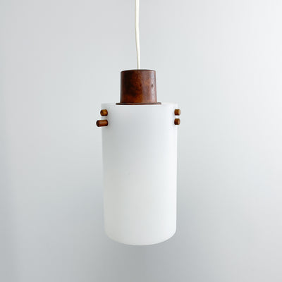 Lampa i vitt och trä