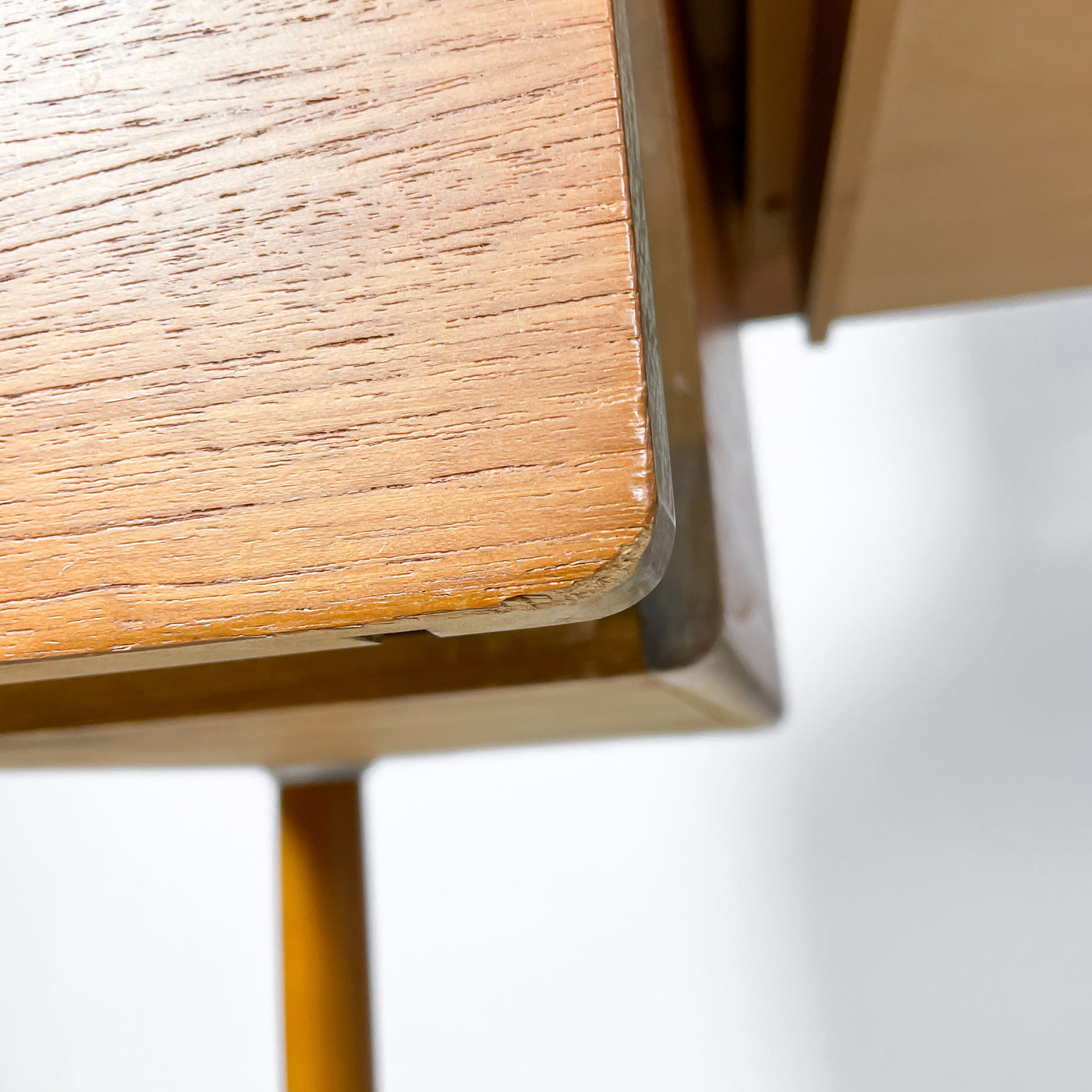 Sminkbord i teak med spegel - Fröseke