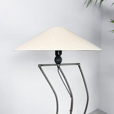 Golvlampa i metall