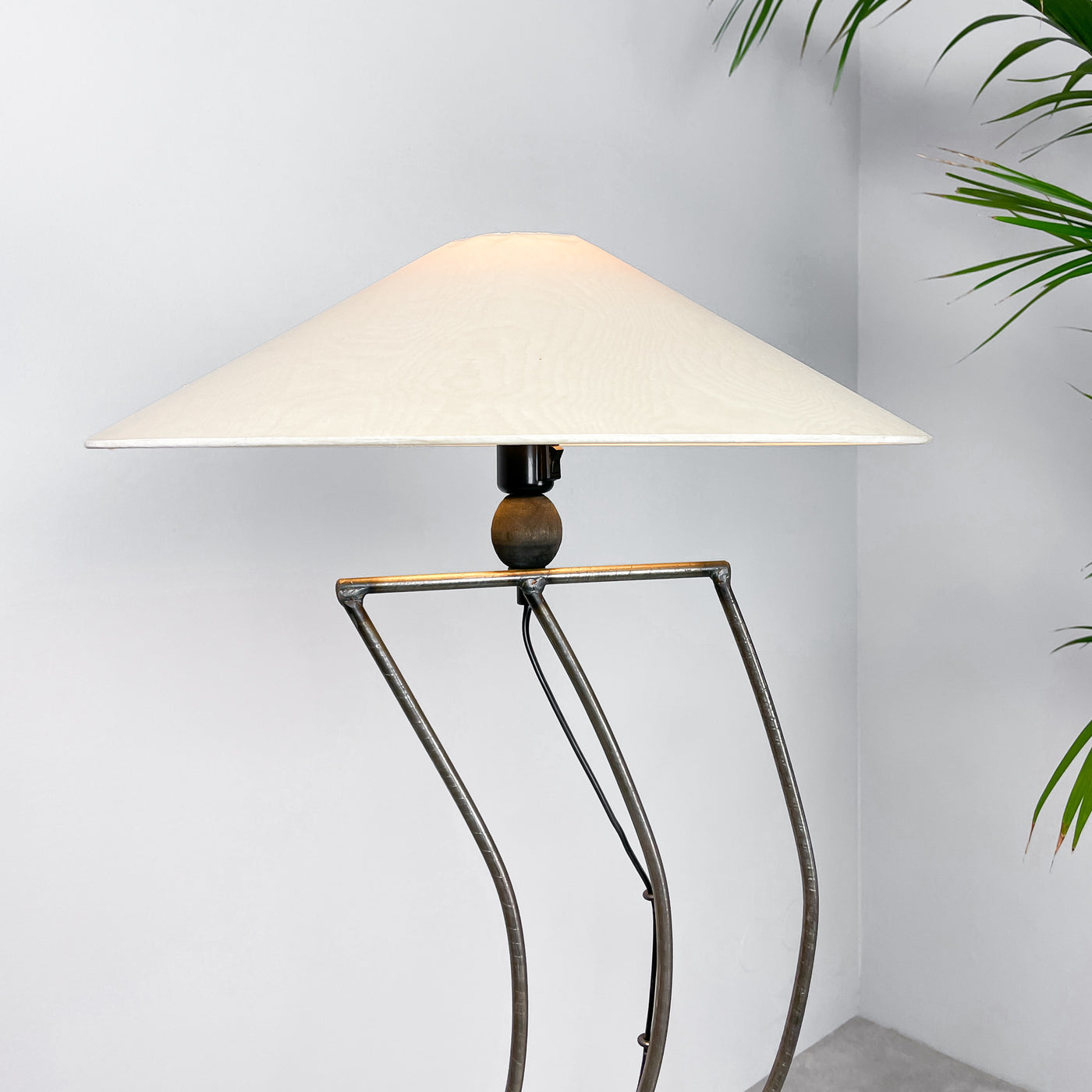 Golvlampa i metall