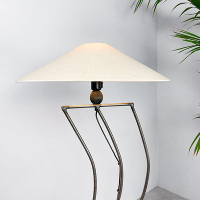 Golvlampa i metall