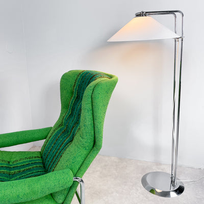 Golvlampa vit och krom