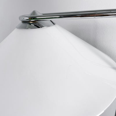 Golvlampa vit och krom