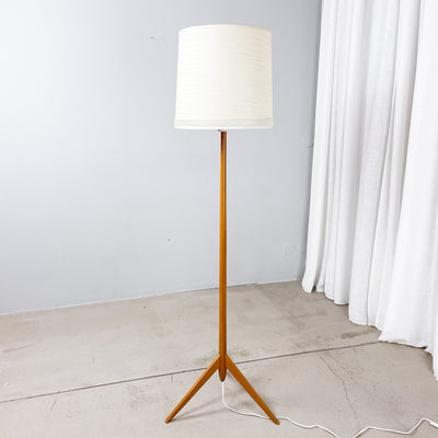 Golvlampa i ek
