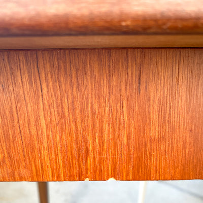 Matbord i teak med klaff