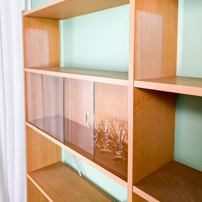 Hyllsystem eller sideboard i ek