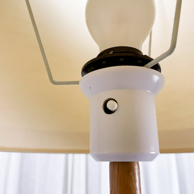 Golvlampa i ek