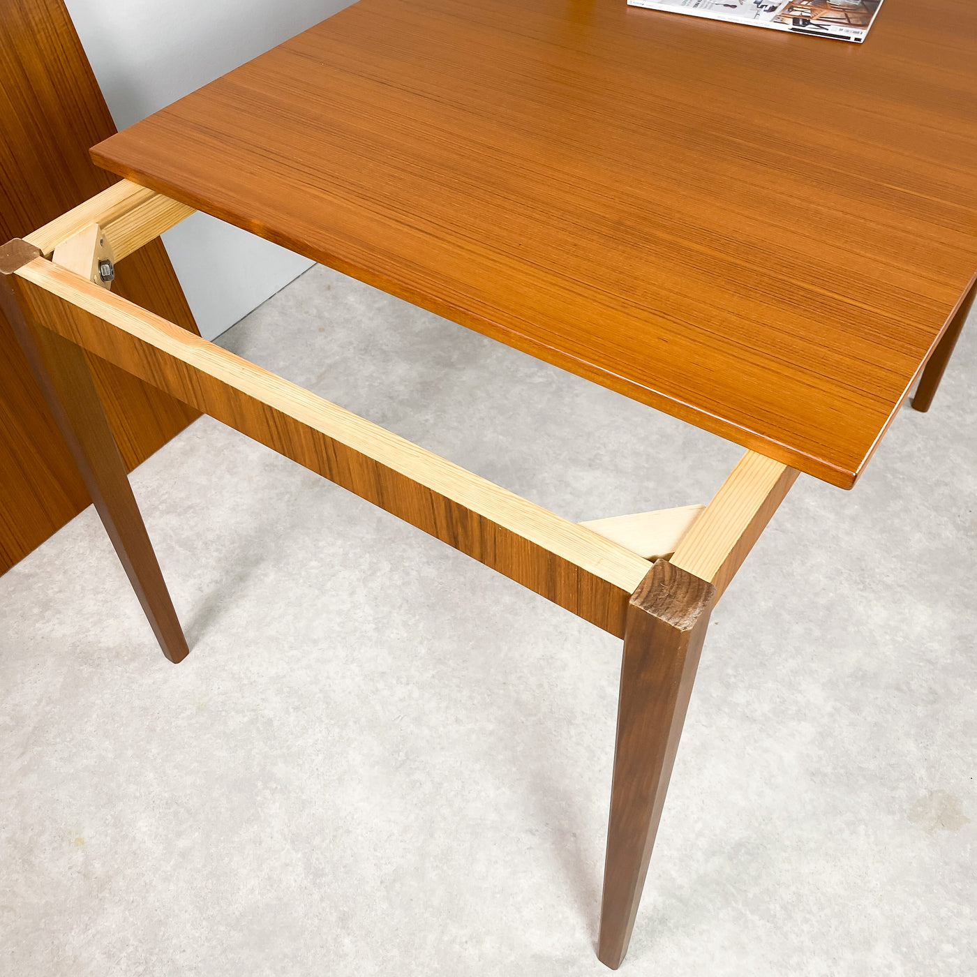 Matbord i teak