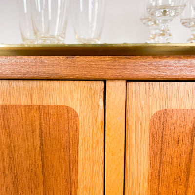 Sideboard i teak och ek